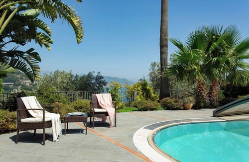 Raito Villa | Villa Carob
