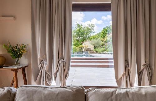 Castel Focognano Villa | Villa Casentino by PosarelliVillas