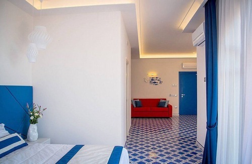 Pontone House | Villa Clarice G: A bright and sunny studio apartment in a quiet position, located on a hillside above the sea, with Free WI-FI.