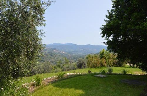 Fara in Sabina Apartment | Villa Collebelvedere - Near Rome with Home Restaurant