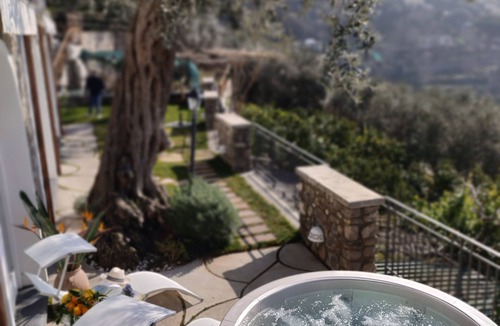 Laurito Villa | Villa De Rosa an oasis of peace and relax !