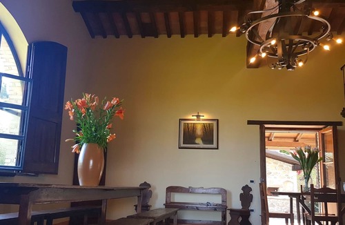 San Leo Bastia Villa | Villa Elisa, villa with private pool & air Co near Reschio Castle