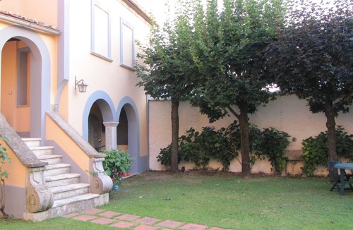 Calvanico Villa | VILLA FIORITA ideal for visiting VESUVIO POMPEI, PAESTUM NAPLES, COSTA D'AMALFI