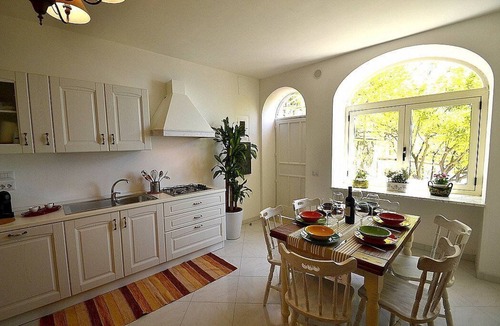 Praiano Villa | Villa Grecale: A charming and bright villa which faces the sun and the sea, with Free WI-FI.