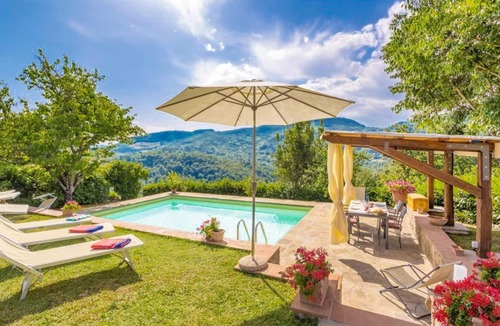 Ortignano Villa | Villa Il Castello - Four Bedroom Villa, Sleeps 8