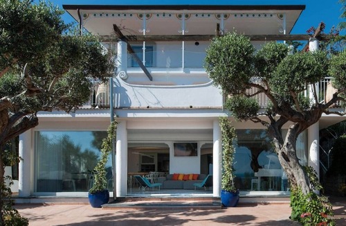 Sirenuse Villa | Villa il Glicine luxury stay on the sea