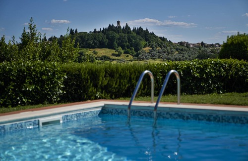 Tavarnelle Val di Pesa Villa | Villa il Borraccio, Appartamento Ciclamino. Piscina e vista panorama nel Chianti