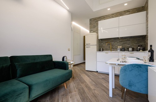Quarto Apartment | Villa In Bed Green Suite