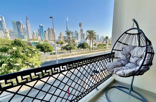 Al Satwa Villa | Villa in downtown - sky view