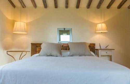 Arezzo Villa | Villa Mandorlo - Pomaio Wines & Hospitality