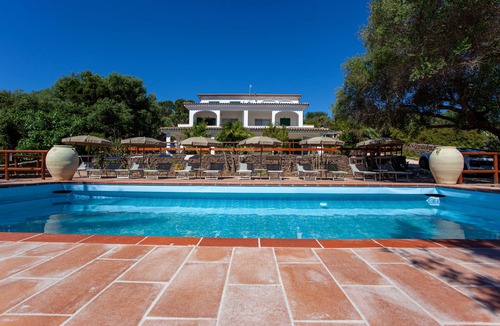 Sas Linnas Siccas Apartment | Villa Mula a stone's throw from the sea
