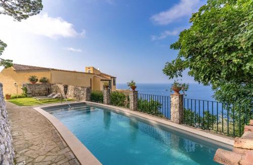 Schiazzano Villa | Villa Murat Historic Residence with Heated Pool and Còncierge by Feeling Italy