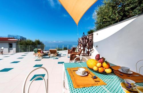Sant'Agata sui Due Golfi Villa | Villa MyHeart