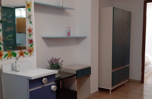 Isca Marina Apartment | Villa Nicole: Taverna Pesci