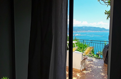 Raito Villa | Villa of the agavi