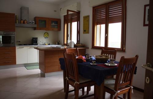 Francavilla al Mare Villa | Villa Peppe villa with garden near the beach pescara