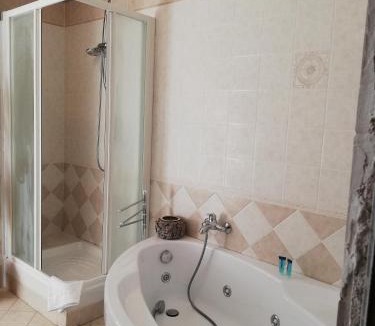 Sala Consilina Apartment | Villa Santa Elena B&B - Country Home Holiday