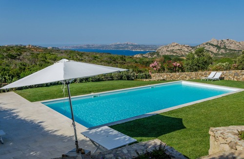 Palau Villa | Villa Smeralda, large pool and garden, stunning view of the Archipelago