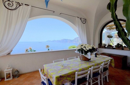 Praiano Villa | Villa Stile, fully refundable with voucher*: A splendid and luminous three-story historical villa located on a hillside, facing the sea, with Free WI-FI.