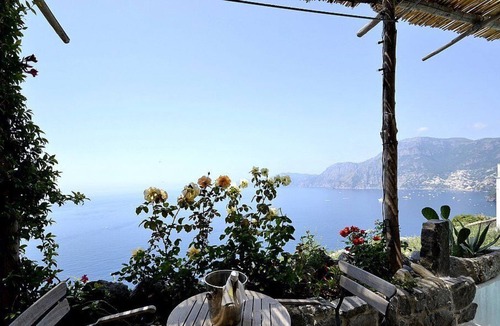 Praiano Villa | Villa Stile, fully refundable with voucher*: A splendid and luminous three-story historical villa located on a hillside, facing the sea, with Free WI-FI.