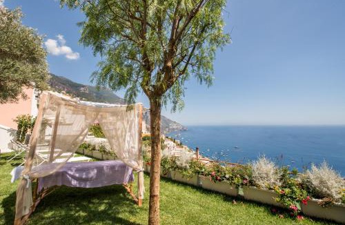 Chiesa Nuova House | Villa Tesoro