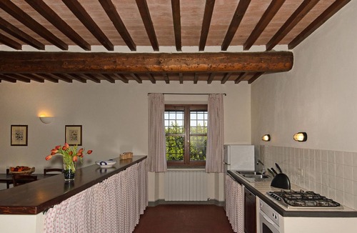 Terricciola Villa | Villa Vivaja - Badia di Morrona