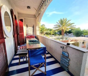 Falerna House | VISTA MARE Su tre piani con giardino
