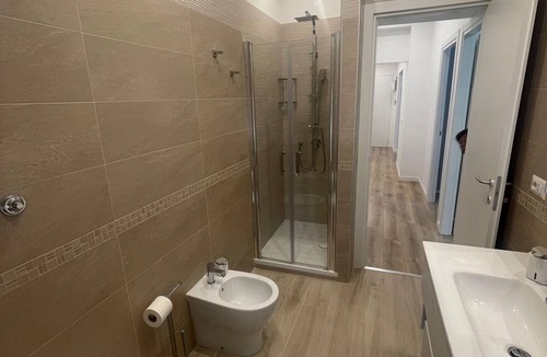 Arenella Apartment | Walking distance from Vomero, metro within walking distance in area full of clubs.