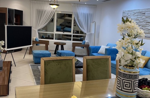 Al Majaz Apartment | WATERFRONT ROYAL 3BR APARTMENT - 5 MIN FROM BEACH