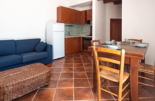 Case Peschiera-Lu Fraili Apartment | Welcomely - Mediterranea