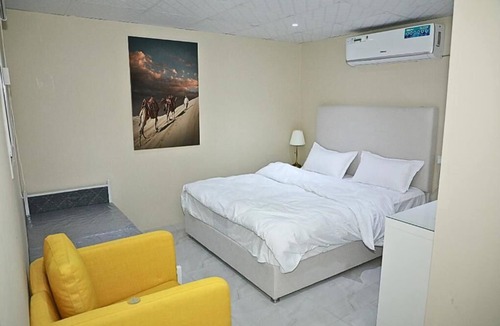 Dubai Bed & Breakfast | Welcoming Bed & Breakfast in Private Desert Camp Deluxe Room