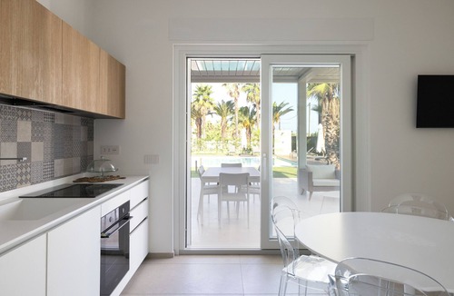 Termoli Apartment | White Heron Bay - Bora