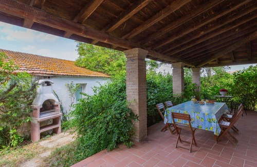 Tortoreto House | Wonderful private villa for 10 guests with WIFI, private pool, TV, terrace and pets allowed