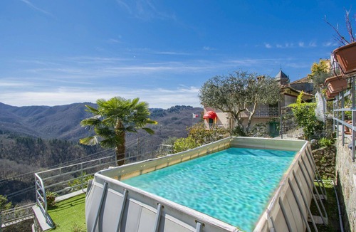 Casoli House | Wonderful villa for 6 guests with private pool, WIFI, TV, terrace and pets allowed