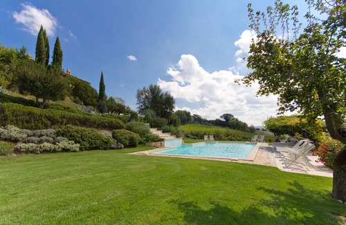 Chiusi Villa | Wonderful villa with exclusive pool near Siena