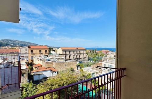 Meta Apartment | YourHome - Il Pino Rooms & Apartment
