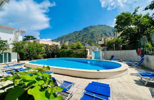 Meta Apartment | YourHome - Villa Sorrento