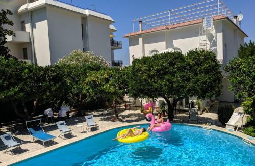 Meta Apartment | YourHome - Villa Sorrento