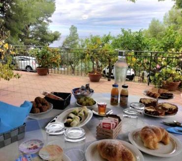 Cersuta Bed & Breakfast | Zia Yaya
