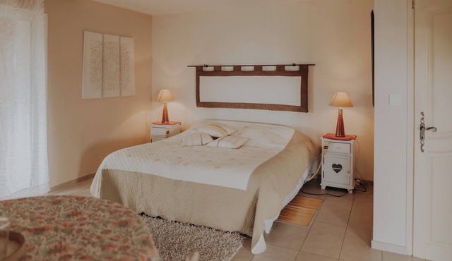 3 keys Quatra bed and breakfast in the hills above Nice