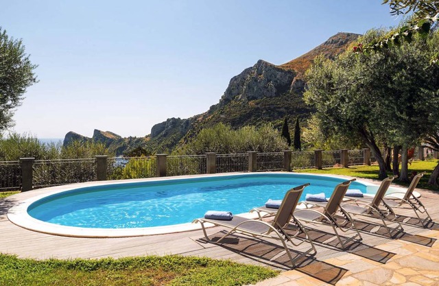 220 m² Villa ∙ 5 bedrooms ∙ 15 guests