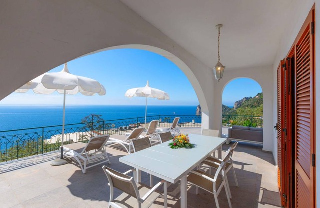 280 m² Villa ∙ 4 bedrooms ∙ 10 guests