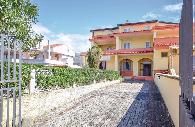 3 bedroom accommodation in Tortora Marina