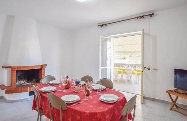 3 bedroom accommodation in Tortora