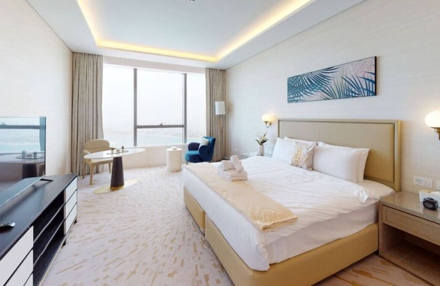 3806 The Palm Tower, Palm Jumeirah · Lovely Studio Apartment on The Exclusive Palm