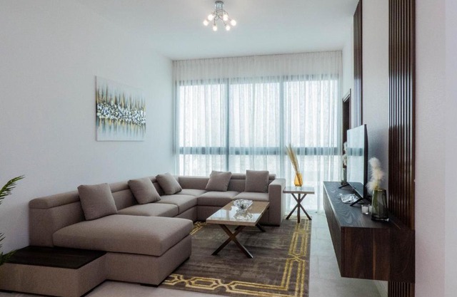 Baytik - Contemporary 1BR Apartment Al Barsha