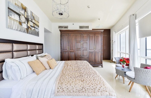 Beautiful -2 Bed 2 Balcony JLT - DUBAI