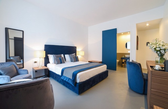 Blue deluxe room 5 - 133