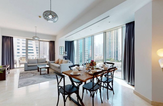 Captivating Two Bedroom in the Marina