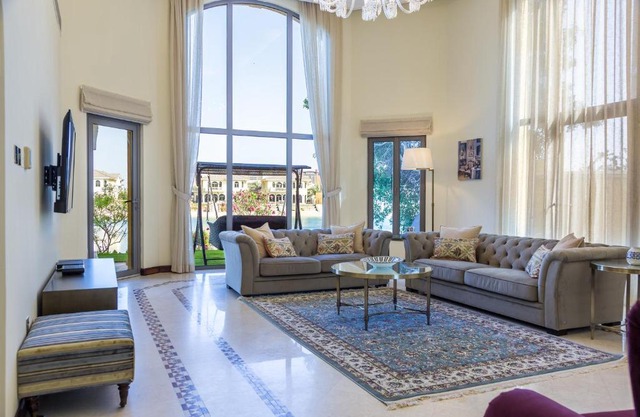 Chic 4BR Villa with Assistant Room and Private Pool on Palm Jumeirah by Deluxe Holiday Homes